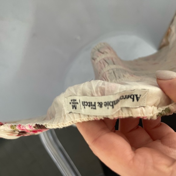 A&F summer top - Picture 3 of 4